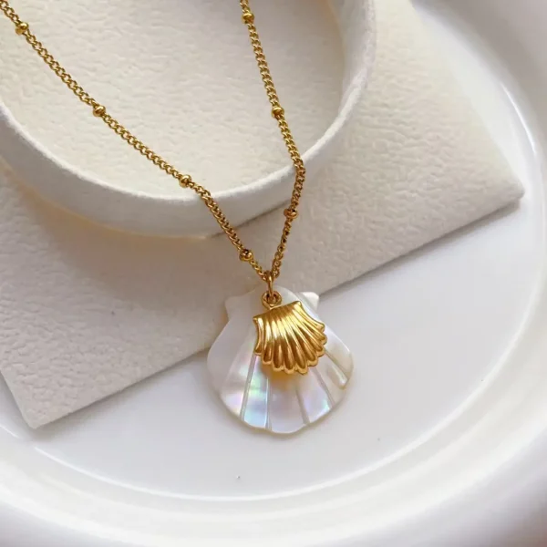 Gold Shell Pendant Necklace